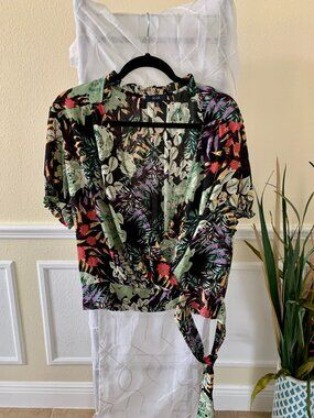 Eclairs Women's Multi-ColoredV-Neck Floral Blouse | Low V-Cut Floral Blouse